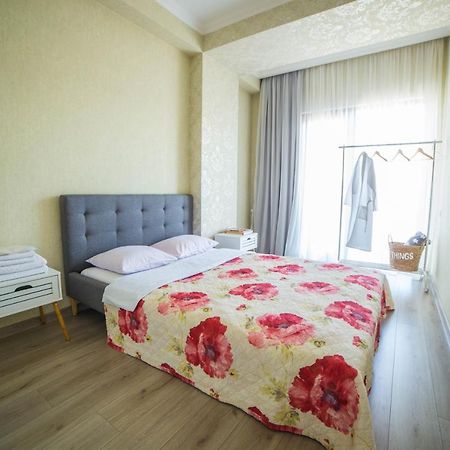 Comfy Apartment Tbilisi Esterno foto