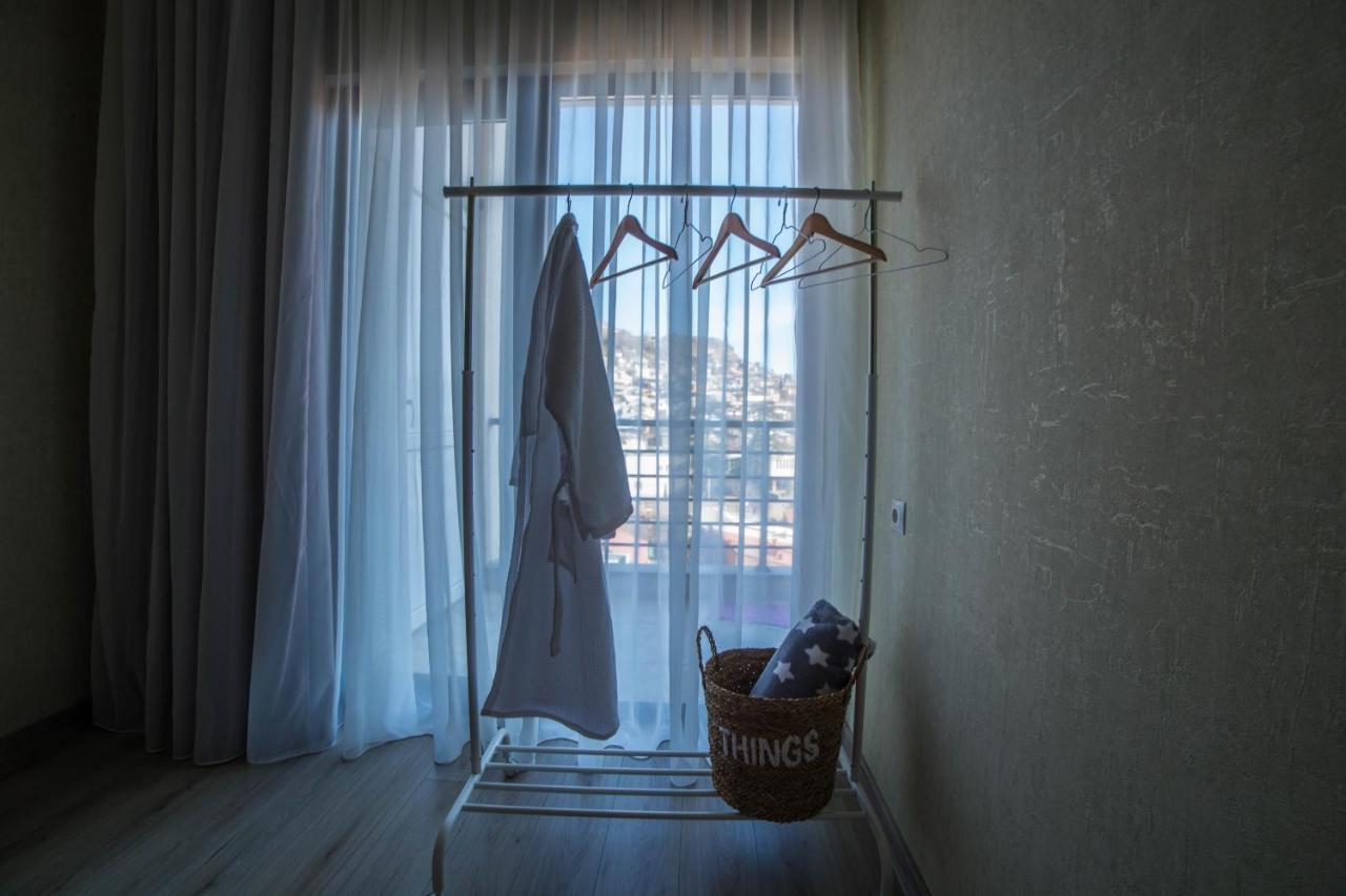 Comfy Apartment Tbilisi Esterno foto