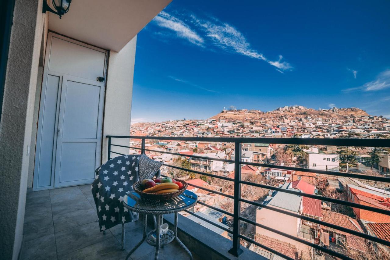 Comfy Apartment Tbilisi Esterno foto